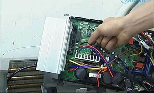 米林美的空调电话是多少